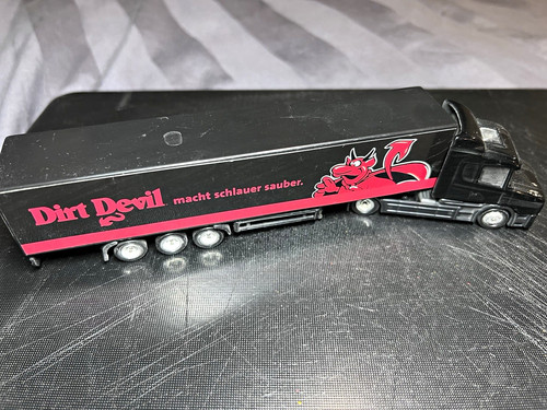 Dirt devil werbetruck - devil,